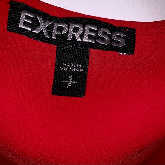 Red Express Top ❤️ - Picture 2 of 2